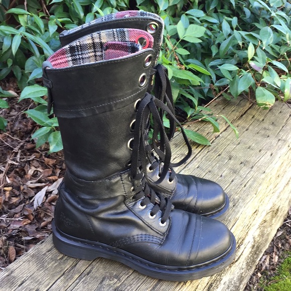 Dr. Martens Shoes - *READ* Dr Martens Triumph Black Plaid boots FLAWS